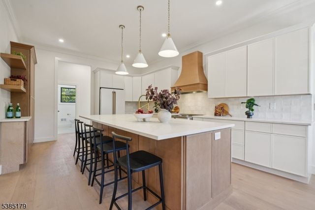 16 Terrace Rd, New Providence Boro, NJ 07974