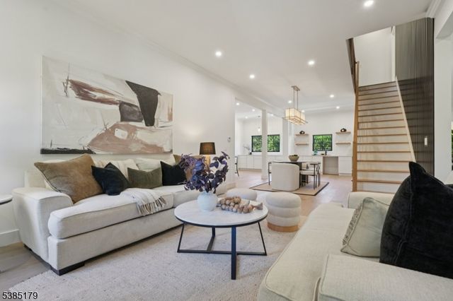 16 Terrace Rd, New Providence Boro, NJ 07974