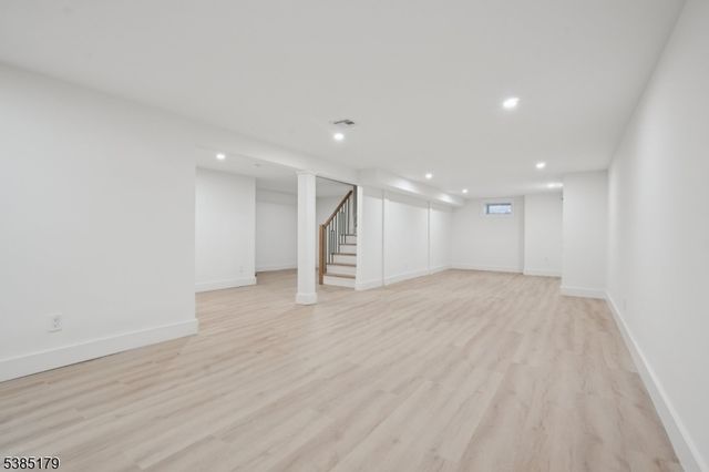 16 Terrace Rd, New Providence Boro, NJ 07974