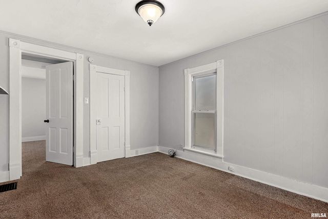 908 E BEHRENDS Avenue, Peoria, IL 61603