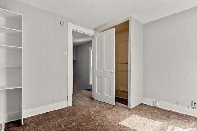 908 E BEHRENDS Avenue, Peoria, IL 61603