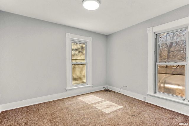 908 E BEHRENDS Avenue, Peoria, IL 61603