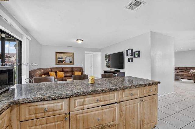 1580 SW 87th Terrace, Pembroke Pines, FL 33025