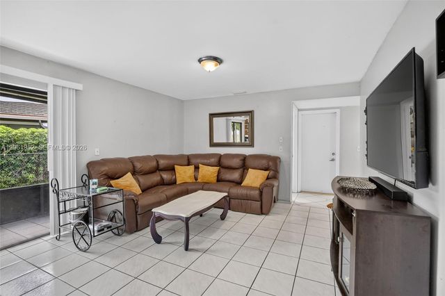 1580 SW 87th Terrace, Pembroke Pines, FL 33025