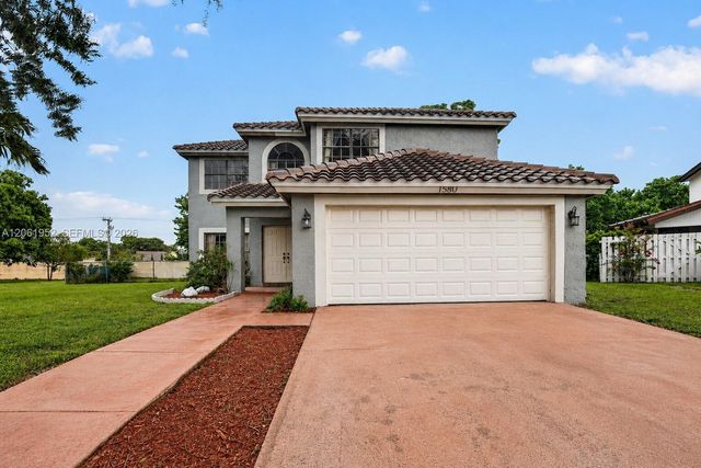 1580 SW 87th Terrace, Pembroke Pines, FL 33025