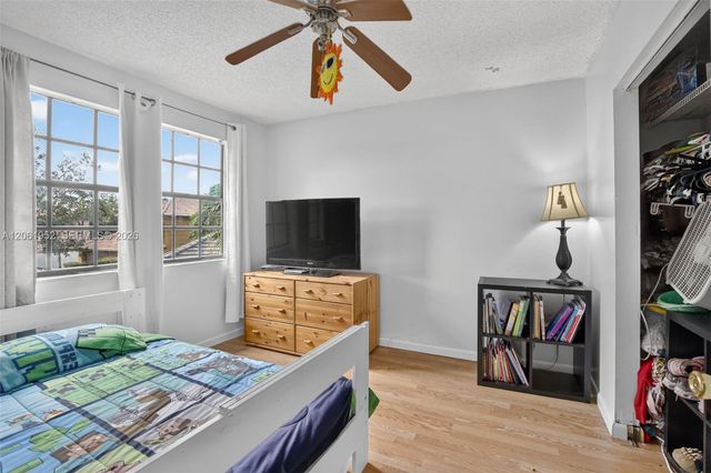 1580 SW 87th Terrace, Pembroke Pines, FL 33025