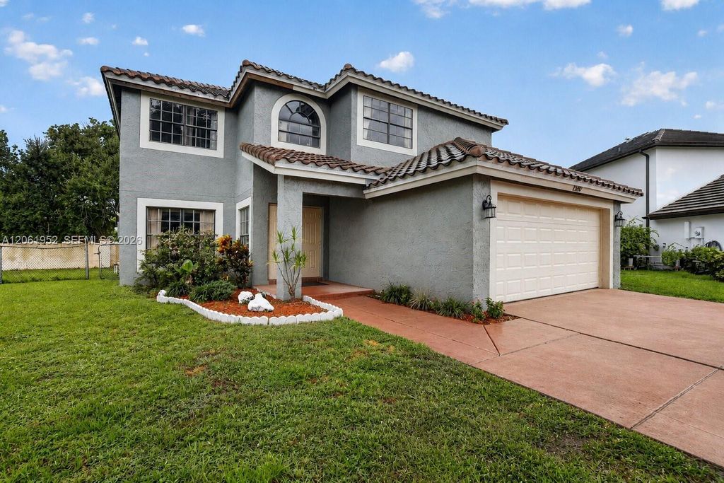 1580 SW 87th Terrace, Pembroke Pines, FL 33025