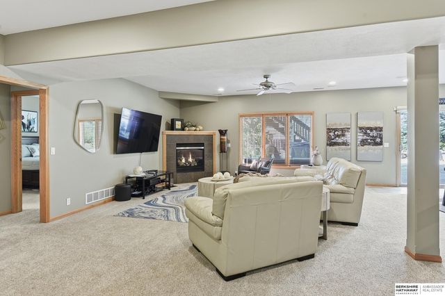 18304 Polk Street, Omaha, NE 68135