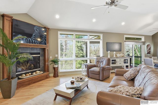 18304 Polk Street, Omaha, NE 68135