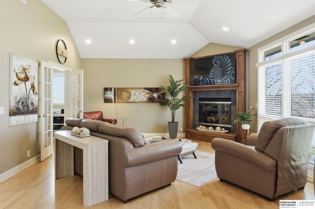18304 Polk Street, Omaha, NE 68135