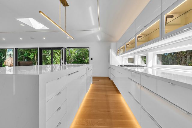 623 Echo Lane, Glenview, IL 60025