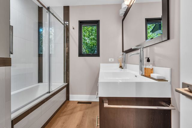 623 Echo Lane, Glenview, IL 60025