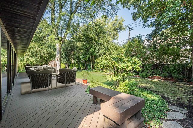 623 Echo Lane, Glenview, IL 60025