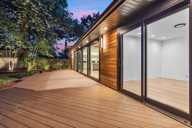 623 Echo Lane, Glenview, IL 60025