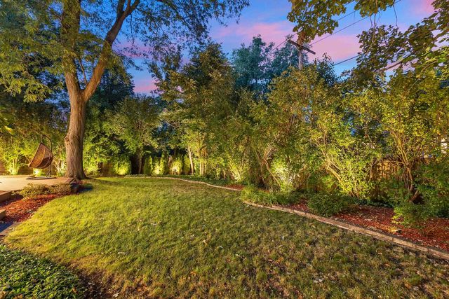 623 Echo Lane, Glenview, IL 60025