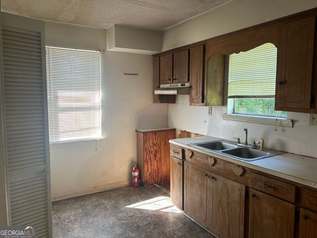 401 N 14th Avenue, Lanett, AL 36863