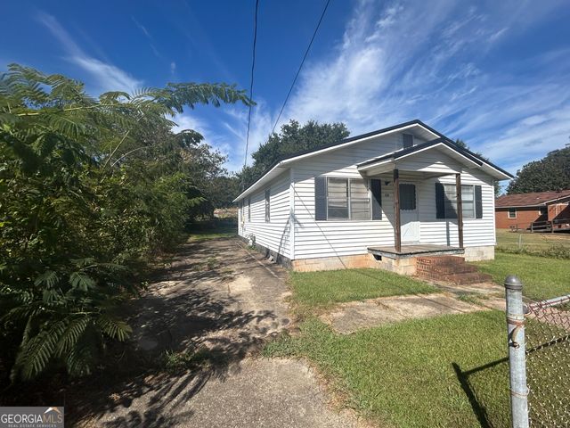 401 N 14th Avenue, Lanett, AL 36863