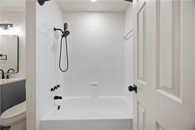 2007 Sycamore Place A, Springdale, AR 72762