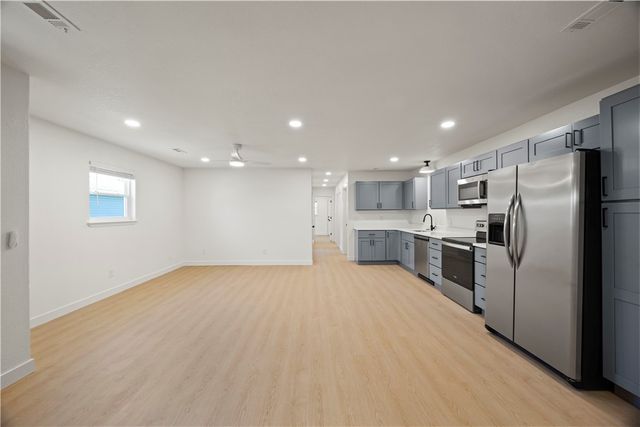 2007 Sycamore Place A, Springdale, AR 72762