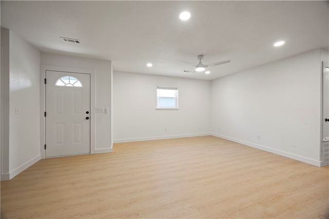 2007 Sycamore Place A, Springdale, AR 72762