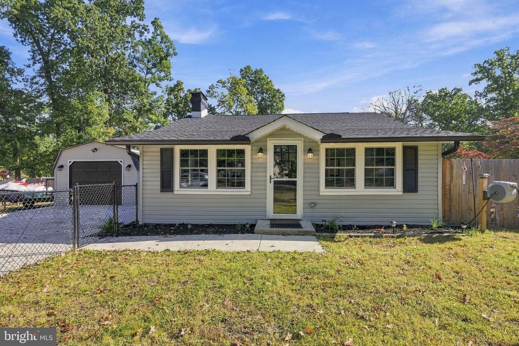 100 CLAN ST, BROWNS MILLS, NJ 08015 — photo 2