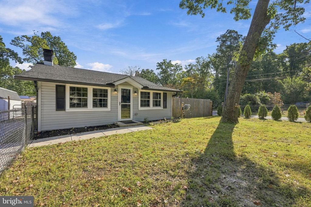 100 CLAN ST, BROWNS MILLS, NJ 08015 — photo 3