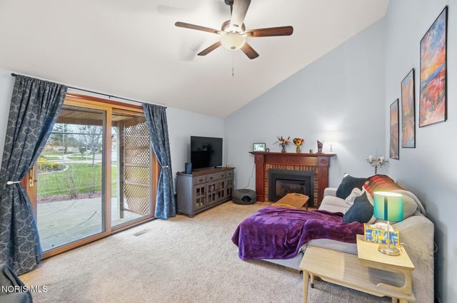 621 Cedar Lane, Bowling Green, OH 43402