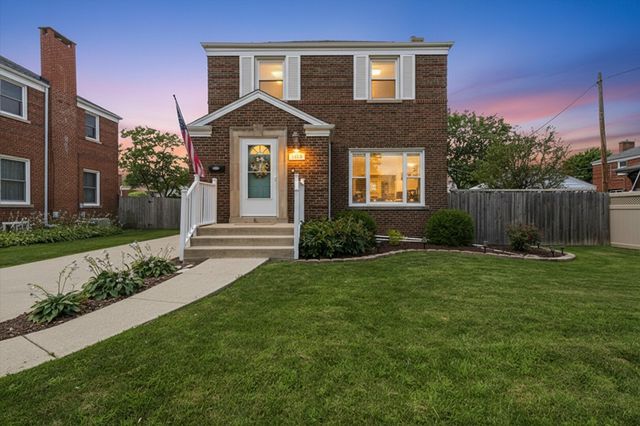 1616 Balmoral Avenue, Westchester, IL 60154