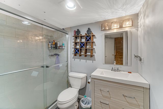 589 marseilles Circle, Buffalo Grove, IL 60089