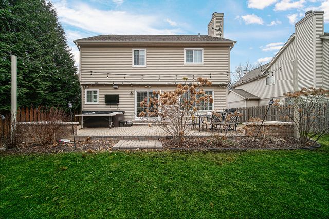 589 marseilles Circle, Buffalo Grove, IL 60089