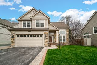 589 marseilles Circle, Buffalo Grove, IL 60089