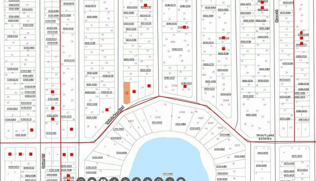 000 Twin Lakes Blvd, Interlachen, FL 32148