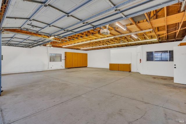 7562 Paddon Rd, Vacaville, CA 95688