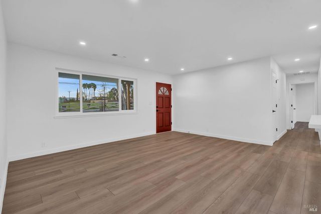 7562 Paddon Rd, Vacaville, CA 95688