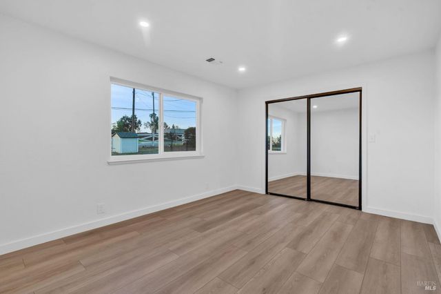 7562 Paddon Rd, Vacaville, CA 95688