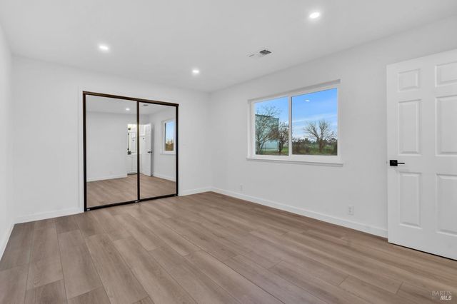 7562 Paddon Rd, Vacaville, CA 95688