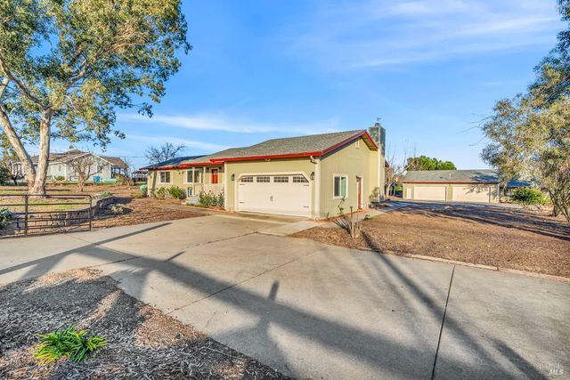 7562 Paddon Rd, Vacaville, CA 95688