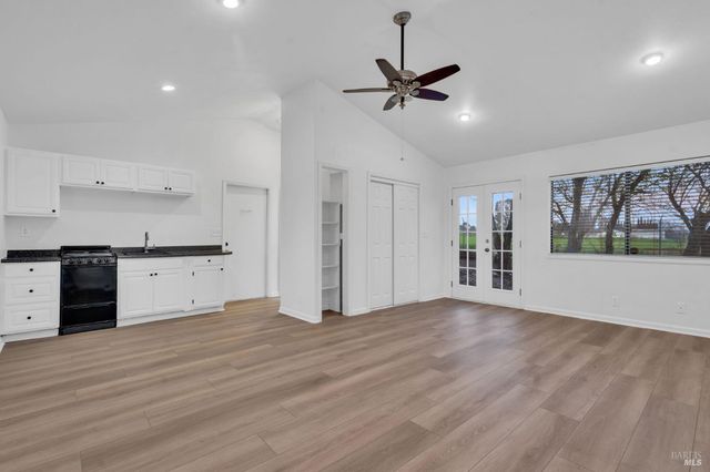 7562 Paddon Rd, Vacaville, CA 95688