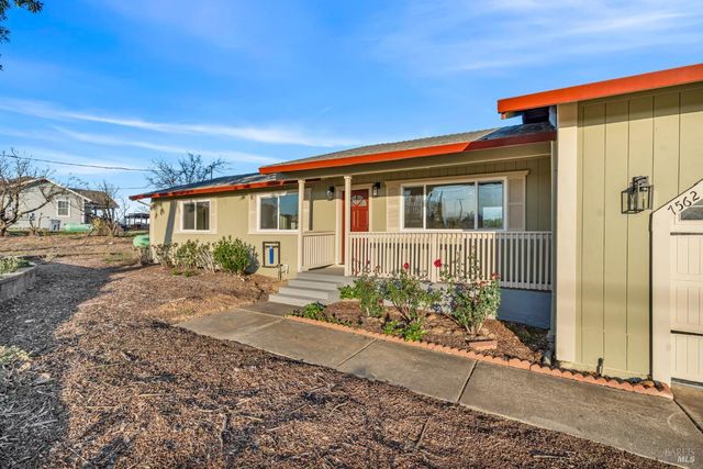 7562 Paddon Rd, Vacaville, CA 95688