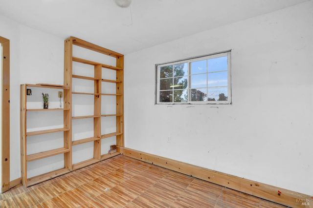 7562 Paddon Rd, Vacaville, CA 95688