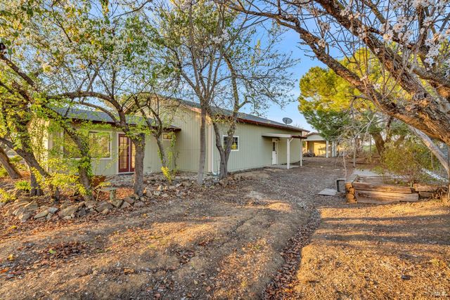 7562 Paddon Rd, Vacaville, CA 95688