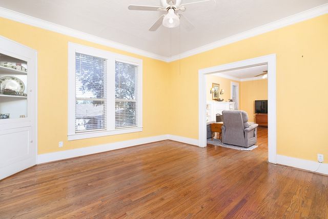 606 S Blackburn Street, Brady, TX 76825