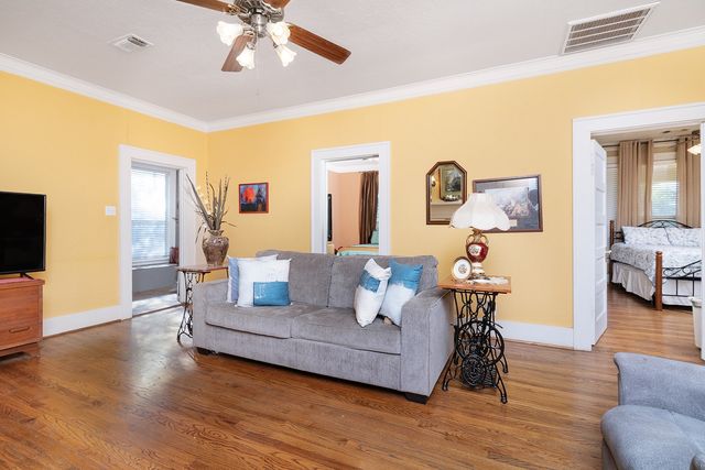 606 S Blackburn Street, Brady, TX 76825