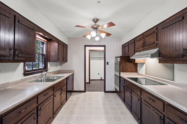 2609 CAVERSHAM CV, Memphis, TN 38119