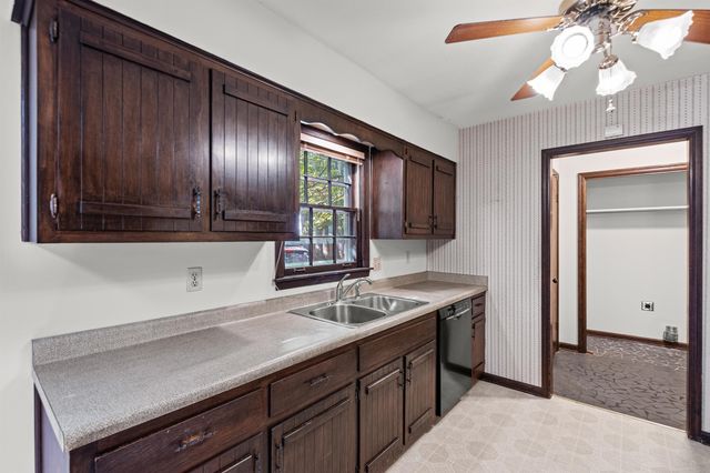 2609 CAVERSHAM CV, Memphis, TN 38119