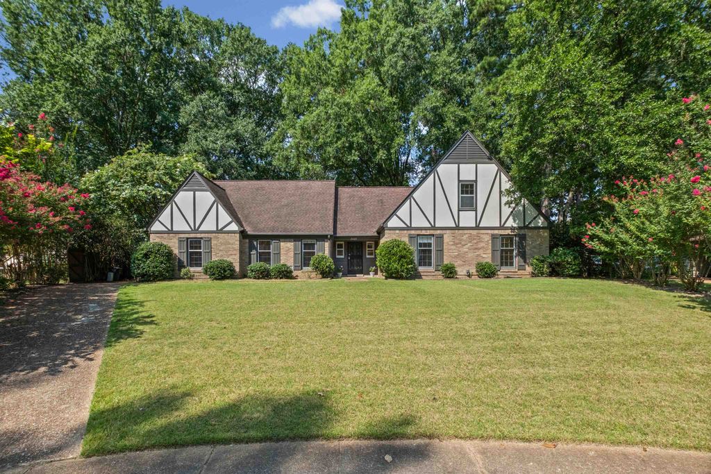 2609 CAVERSHAM CV, Memphis, TN 38119