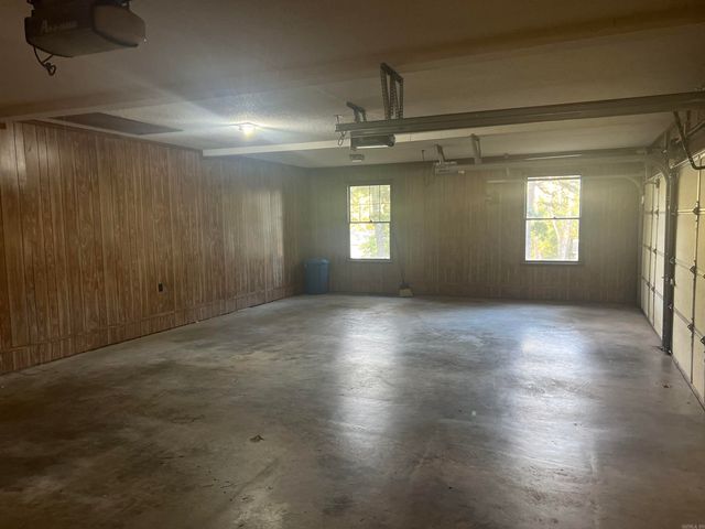 3214 N Rodney Paraham Road, Little Rock, AR 72212