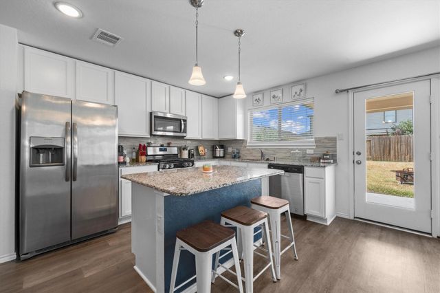 2129 Cedar Way Drive, Conroe, TX 77301