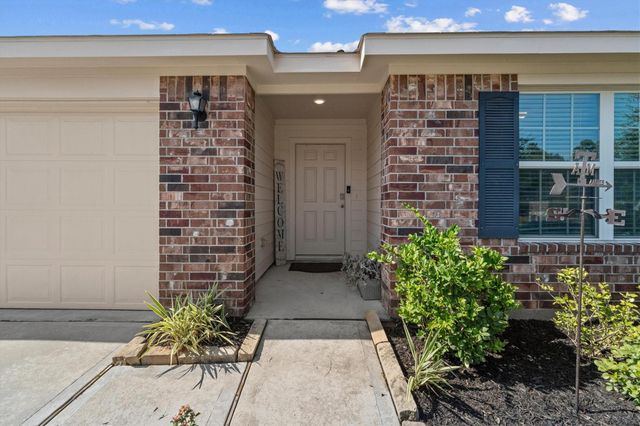 2129 Cedar Way Drive, Conroe, TX 77301