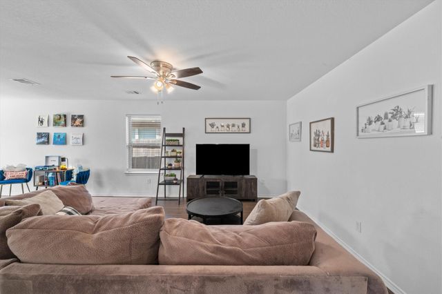 2129 Cedar Way Drive, Conroe, TX 77301